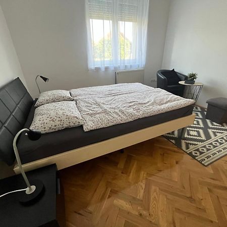 Luca Vendeghaz 1. Apartman Sárvár Extérieur photo